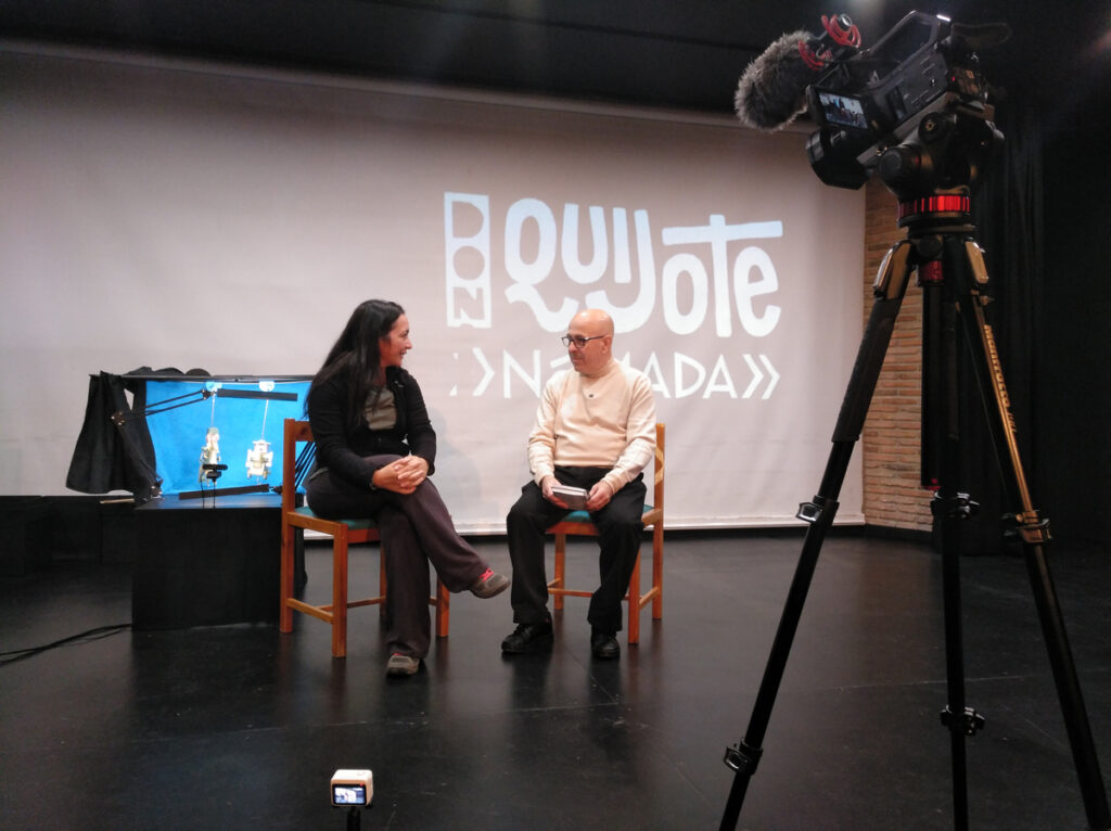 Entrevista de Elena Bolaños en Escenarios de Farándula con Vicente Ruiz Raigal - Don Quijote Nómada de bricAbrac Teatro en la XXXVIII Muestra de Teatro de Torreperogil - Faro Escénico